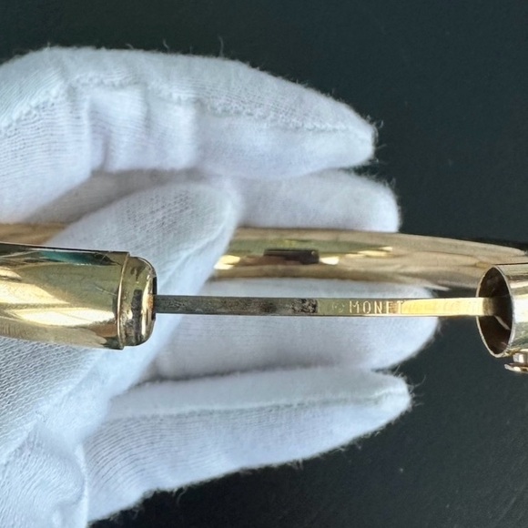 VTG Monet Victorian Revival Etched Gold Slider Bangle Bracelet - Picture 6 of 9